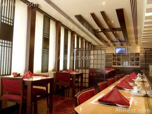 Ascot Hotel 8